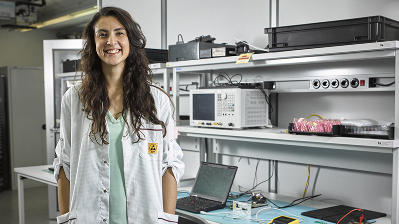 Meet Özge - Applications Engineer at Melexis