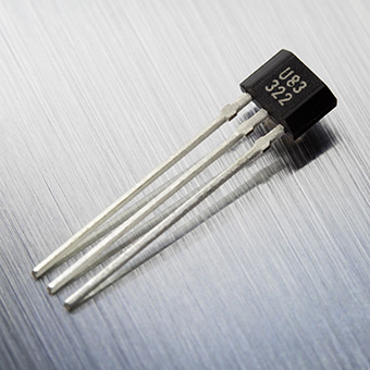 霍尔效应传感器锁存器-中等灵敏度